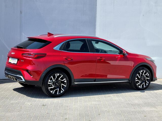 KIA Xceed 1.6 GDi PHEV ExecutiveLine Automaat / 7 Jaar Fabrieksgarantie / Nieuw / Elektr. Achterklep / Navigatie / Camera / Stoelventilatie / Stoelverwarming