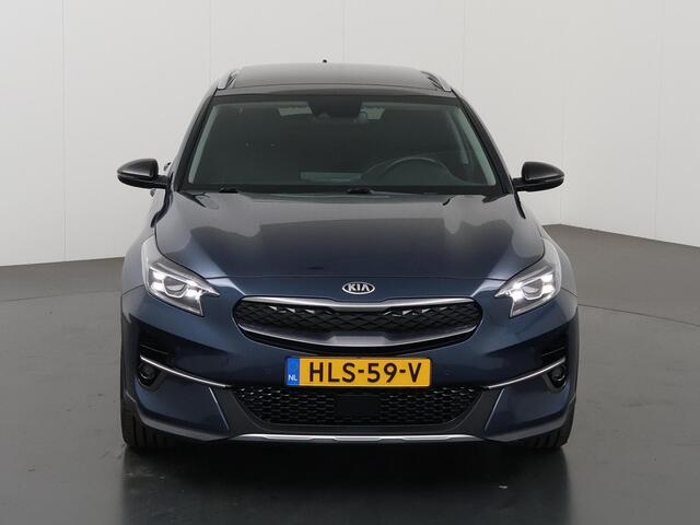 KIA Xceed 1.6 GDi PHEV ExecutiveLine | Panoramadak | Lederen Bekleding | Stoelventilatie | Elektrisch verstelb. bestuurdersstoel met geheugen | Stoel/Stuurwielverwarming