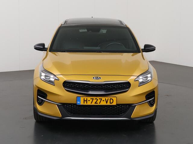 KIA Xceed 1.4 T-GDi DynamicPlusLine | Trekhaak | Panoramadak Navigatie | Parkeercamera | Stoelverwarming | Keyless Go |