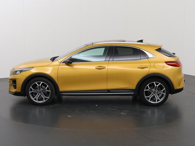KIA Xceed 1.4 T-GDi DynamicPlusLine | Trekhaak | Panoramadak Navigatie | Parkeercamera | Stoelverwarming | Keyless Go |