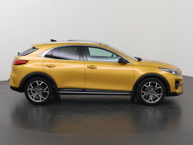 KIA Xceed 1.4 T-GDi DynamicPlusLine | Trekhaak | Panoramadak Navigatie | Parkeercamera | Stoelverwarming | Keyless Go |