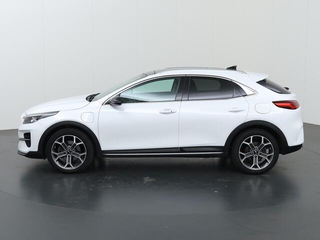 KIA Xceed 1.6 GDi PHEV ExecutiveLine | Navigatiesysteem | Parkeercamera | Leder | Stoel&Stuurwielverwarming |