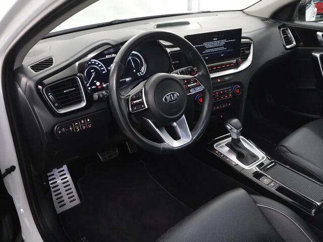 KIA Xceed 1.6 GDi PHEV ExecutiveLine | Navigatiesysteem | Parkeercamera | Leder | Stoel&Stuurwielverwarming |