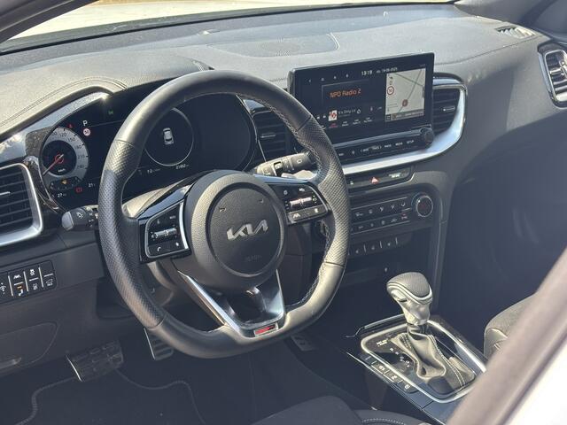 KIA Xceed 1.5 T-GDi GT-Line / Parelmoer Wit / NL Auto / Eerste Eigenaar / Panoramadak / Navi / Applecarplay/Androidauto /