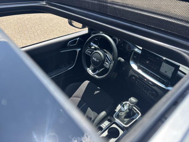 KIA Xceed 1.5 T-GDi GT-Line / Parelmoer Wit / NL Auto / Eerste Eigenaar / Panoramadak / Navi / Applecarplay/Androidauto /