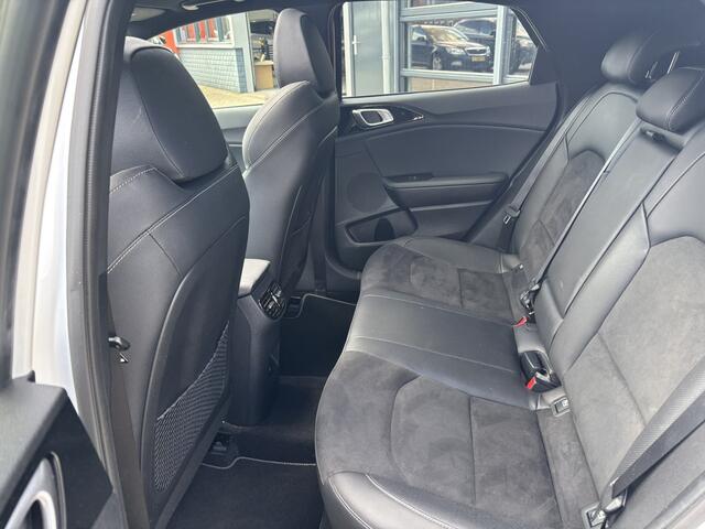 KIA Xceed 1.5 T-GDi GT-Line / Parelmoer Wit / NL Auto / Eerste Eigenaar / Panoramadak / Navi / Applecarplay/Androidauto /