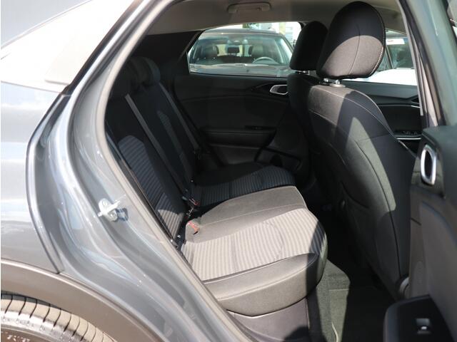KIA Xceed 1.6 GDi PHEV DynamicLine I Trekhaak I 18 Inch I Half-leder