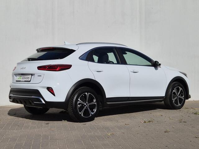 KIA Xceed 1.6 GDi PHEV Plug-in DynamicLine Facelift Automaat / Navigatie via Apple Carplay of Android Auto / Stuur- en Stoelverwarming / Adaptief CC / Achteruitrijcamera / Trekgewicht 1300 kg / Climate control /