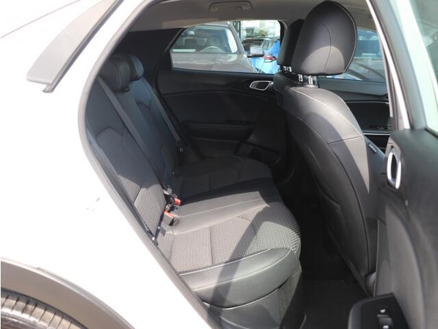 KIA Xceed 1.6 GDi PHEV DynamicLine I 18 Inch I Half-leder I Navi