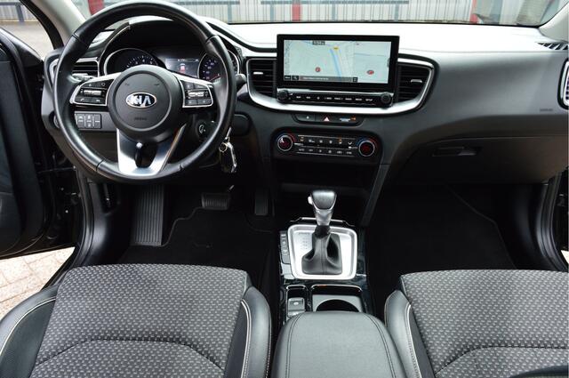 KIA Xceed 1.5 T-GDI MHEV DynamicLine O.a: Half leder, Navi, Clima, Dab, Carplay, Camera, Pdc, etc... Rijklaar! All-In prijs.
