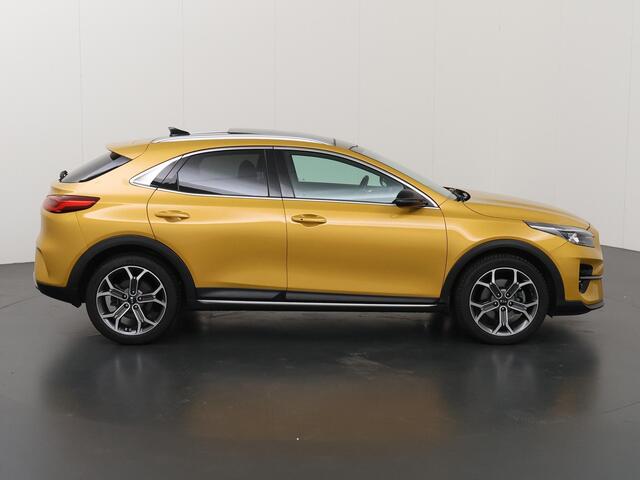 KIA Xceed 1.4 T-GDi DynamicPlusLine | Panoramadak | Navigatie | Parkeercamera | Stoelverwarming | Keyless Go |