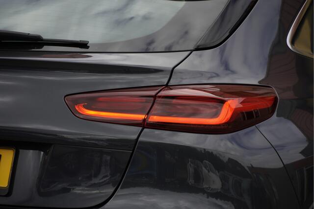 KIA Xceed 1.0 T-GDi DynamicLine BJ2021 Lmv 18" | Led V+A | Pdc | Navi | Achteruitrijcamera | Climate control | Cruise control | Getint glas