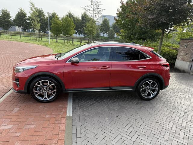 KIA Xceed 1.6 T-GDi DynamicPlusLine | 204 PK | Panoramadak | Trekhaak | Virtual cockpit | Dealer onderhouden |