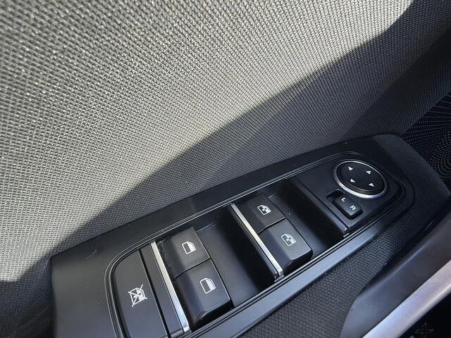 KIA Xceed BWJ 2023 1.0 T-GDi 120 PK ComfortLine APPLE CARPLAY / ANDROID AUTO / NAVI VIA APP / CLIMA / CRUISE / CAMERA / STOELVERW. / STUURVERW. / LMV / PDC