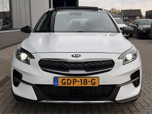 KIA Xceed 1.6 GDi PHEV DynamicPlusLine | Pano | Trekhaak | Stoel/Stuur verwarming |