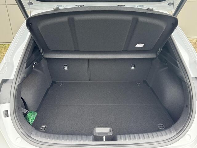 KIA Xceed 1.5 T-GDi DCT7 GT-Line | Panoramaschuifdak | Stoelverwarming | LED-koplampen | Dodehoekassistentie | Achteruitrijcamera | Privacy glass | Stuurwielverwarming |