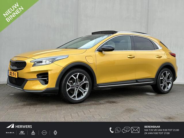 KIA Xceed 1.6 GDi PHEV ExecutiveLine / Volledig Onderhouden / Stuur-/Stoelverwarming / Apple Carplay/Android Auto / Schuif-/Kanteldak / Navigatie / Achteruitrijcamera / Adaptieve Cruise Control / Elektrische achterklep /