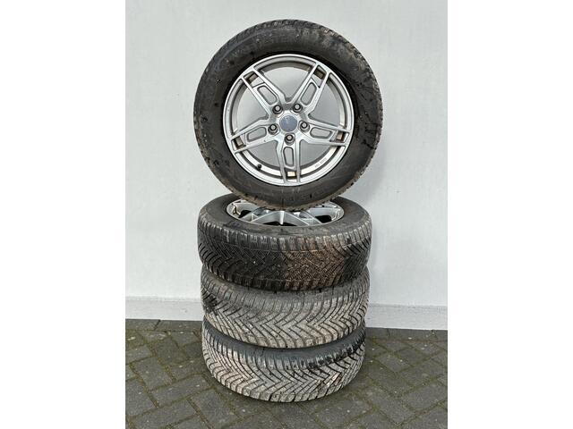 KIA Xceed 1.6 GDi PHEV ExecutiveLine / Volledig Onderhouden / Stuur-/Stoelverwarming / Apple Carplay/Android Auto / Schuif-/Kanteldak / Navigatie / Achteruitrijcamera / Adaptieve Cruise Control / Elektrische achterklep /