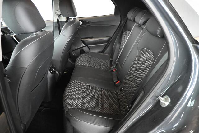 KIA Xceed 1.6 GDi PHEV DynamicPlusLine Automaat Navigatie Stuur/Stoelverwarming Goed Onderhouen! Inruil Mogelijk!