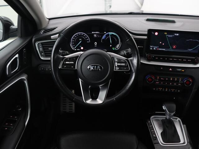 KIA Xceed 1.6 GDi PHEV ExecutiveLine | Stoelventilatie | Leder | Adaptive cruise | Camera | Memory | Achterbankverwarming | Full LED | Keyless | Stuurverwarming | Navigatie | Plug In