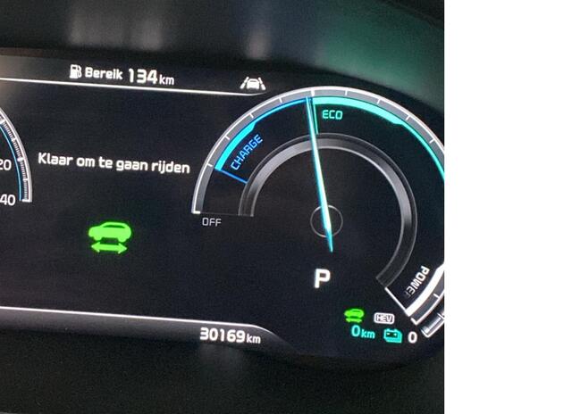 KIA Xceed 1.6 GDi PHEV ExecutiveLine 140pk Camera | Adapt. Cruise | Stoel-/stuurverw. | Panoramadak