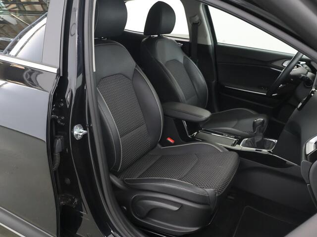 KIA Xceed 1.0 T-GDi DynamicPlusLine | Navigatiesysteem | Stoel/Stuurwielverwarming | Parkeercamera | Climate control | Apple/Android CarPlay |