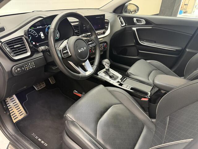 KIA Xceed 1.6 GDi PHEV ExecutiveLine | Panodak | Leer | Stoel verw/koeling | All weatherbanden