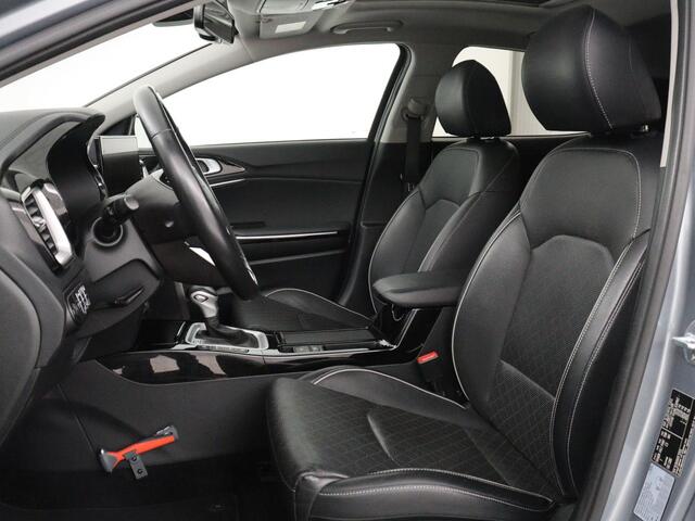 KIA Xceed 1.6 GDi PHEV ExecutiveLine | Panoramadak | Stoelventilatie | Leder | Adaptive cruise | Camera | Achterbankverwarming | Memory | Side Assist | Navigatie | Keyless | Full LED | Stoelverwarming | Plug In