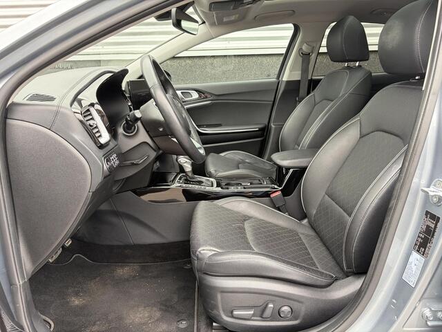 KIA Xceed 1.6 GDi PHEV ExecutiveLine Schuif/kanteldak, Dodehoekdetectie, Stoelkoeling, Stoelverwarming, stuurverwarming, Seat memory, Lederen bekleding,