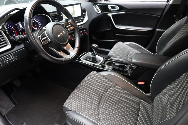 KIA Xceed 1.0 T-GDi DynamicPlusLine CARPLAY CAMERA HALF-LEER CRUISE DRAADLOOS-LADEN DAB LANE-ASSIST HILD-HOLD CLIMA NAVI CRUISE PDC 18''LMV