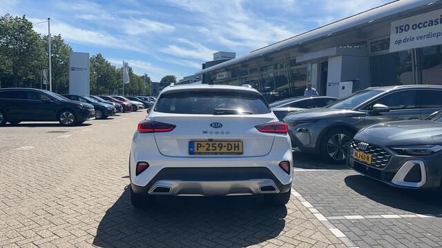 KIA Xceed 1.6 T-GDi DynamicPlusLine / Panoramadak / JBL Audio / Elektrische Achterklep / Digitale Cockpit / Achteruitrijcamera / Stuur + Stoelverwarming