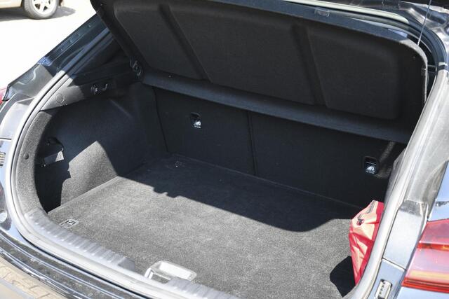 KIA Xceed DynamicLine 1.0 T-GDi 120pk CRUISE.C/ 18''LM/ DAB
