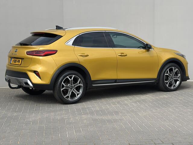KIA Xceed 1.6 T-GDi ExecutiveLine / Stoelverwarming voor en achter / Stoelventilatie / Elektrisch schuif-kanteldak / Elektrische achterklep / Trekhaak (1410 KG) / Adaptieve Cruise Control / JBL audio