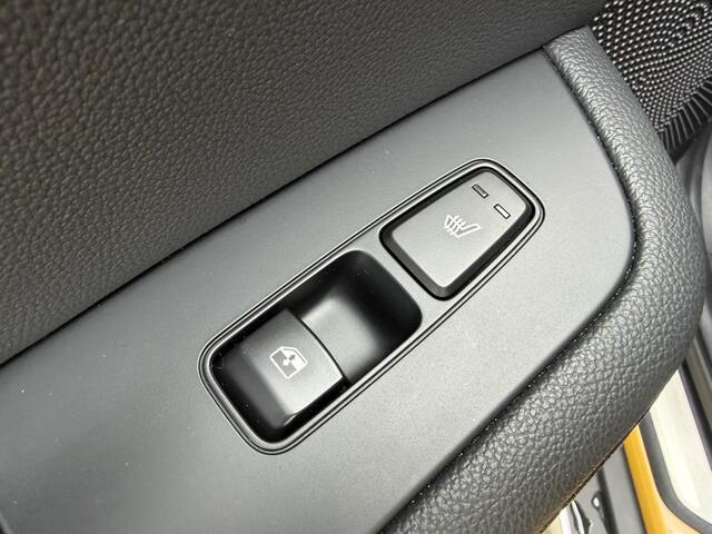KIA Xceed 1.6 T-GDi ExecutiveLine / Stoelverwarming voor en achter / Stoelventilatie / Elektrisch schuif-kanteldak / Elektrische achterklep / Trekhaak (1410 KG) / Adaptieve Cruise Control / JBL audio