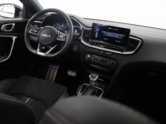 KIA Xceed 1.5 T-GDi DCT7 GT-Line | Panoramaschuifdak | Stoelverwarming | LED-koplampen | Dodehoekassistentie | Achteruitrijcamera | Privacy glass | Stuurwielverwarming |