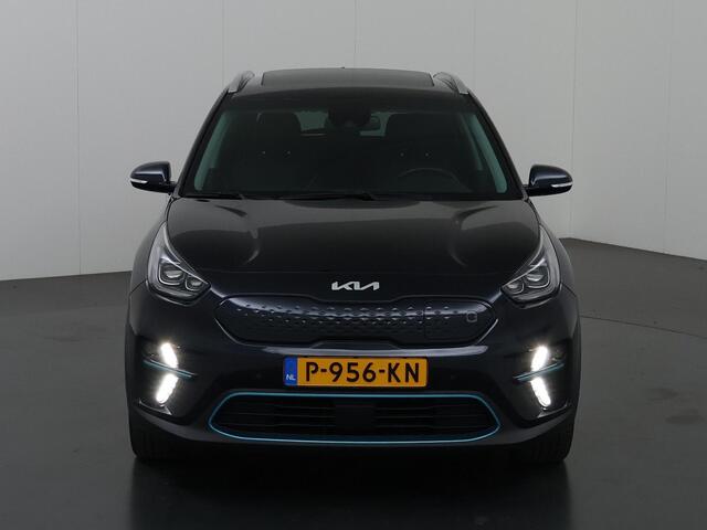 KIA e-Niro DynamicPlusLine 64 kWh | Panoramadak | Stoel/Stuurwielverwarming | Adaptieve Cruise Control | Keyless Go | LED Koplampen