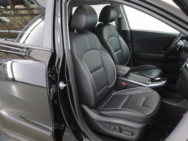 KIA e-Niro ExecutiveLine 64 kWh | Lederen Bekleding | JBL Audio | Dodehoekdetectie | Stoel/Stuurwielverwarming | Stoelventilatie | Elektrisch bedienbare bestuurdersstoel met geheugenfunctie