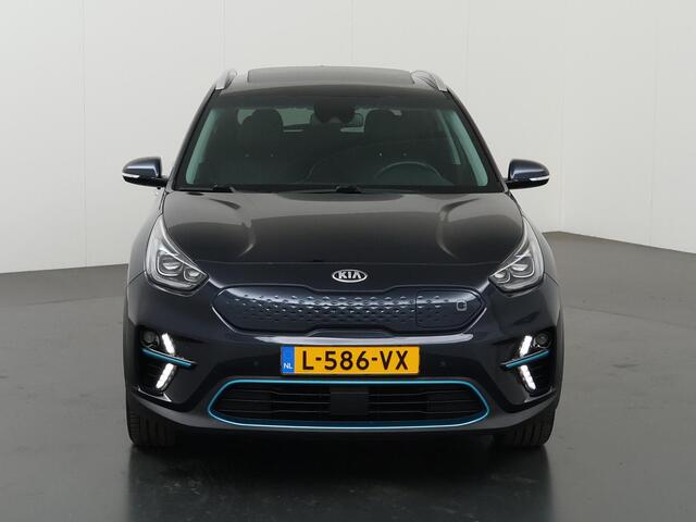 KIA e-Niro ExecutiveLine 64 kWh | Lederen Bekleding | JBL Audio | Dodehoekdetectie | Stoel/Stuurwielverwarming | Stoelventilatie | Elektrisch bedienbare bestuurdersstoel met geheugenfunctie
