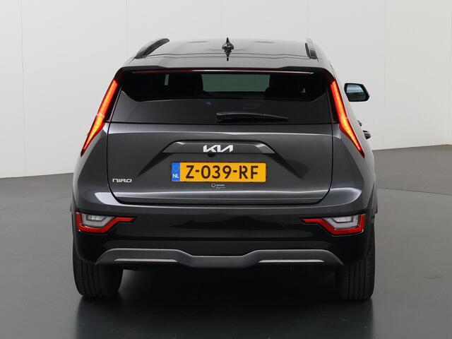 KIA e-Niro EV Edition Advanced 64.8 kWh | SOH 100% | Stoel/Stuurwielverwarming | Head-Up Display | Dodehoek detectie |