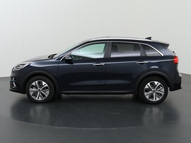 KIA e-Niro ExecutiveLine 64 kWh | Panoramadak | Lederen Bekleding | JBL Audio | Dodehoekdetectie | Stoel/Stuurwielverwarming | Elektrisch bedienbare bestuurdersstoel |