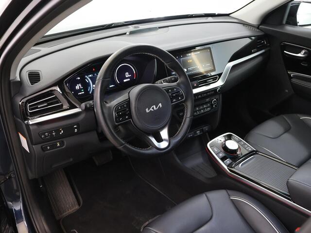 KIA e-Niro ExecutiveLine 64 kWh | Panoramadak | Lederen Bekleding | JBL Audio | Dodehoekdetectie | Stoel/Stuurwielverwarming | Elektrisch bedienbare bestuurdersstoel |