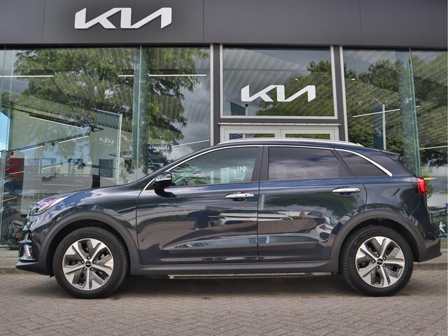 KIA e-Niro ExecutiveLine 64 kWh 3-Fase Cruise Control Adaptief | Navigatie | Camera | Leder | Stoelverwarming | Schuifdak | Tot 10Jr. Kia-Garantie |