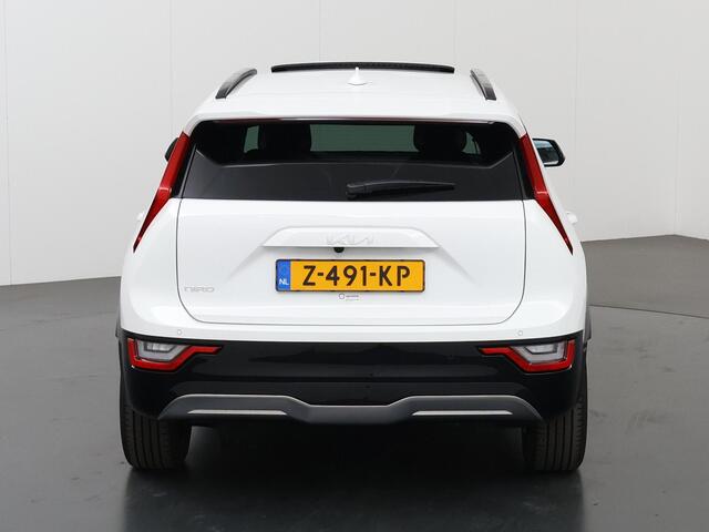 KIA e-Niro EV DynamicPlusLine 64.8 kWh | Panoramadak | Stoel/Stuurwielverwarming | Head-Up Display | Dodehoek detectie |