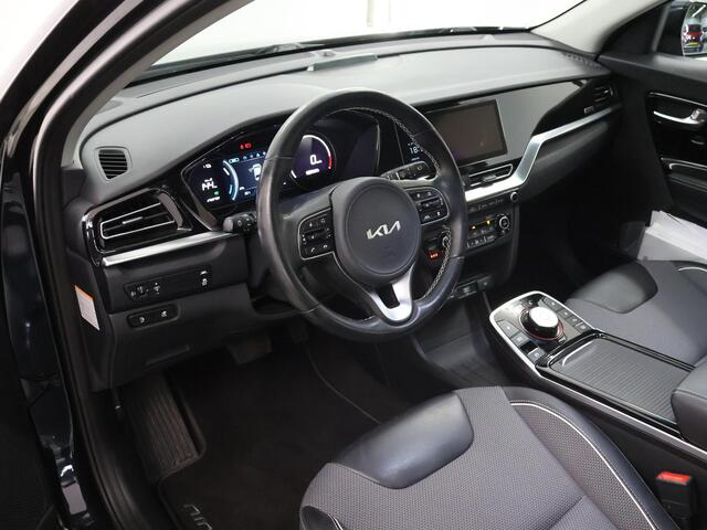 KIA e-Niro DynamicPlusLine 64 kWh | Panoramadak | Stoel/Stuurwielverwarming | Adaptieve Cruise Control | Keyless Go | LED Koplampen |