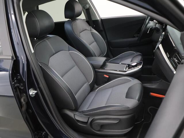 KIA e-Niro DynamicPlusLine 64 kWh | Panoramadak | Stoel/Stuurwielverwarming | Adaptieve Cruise Control | Keyless Go | LED Koplampen |