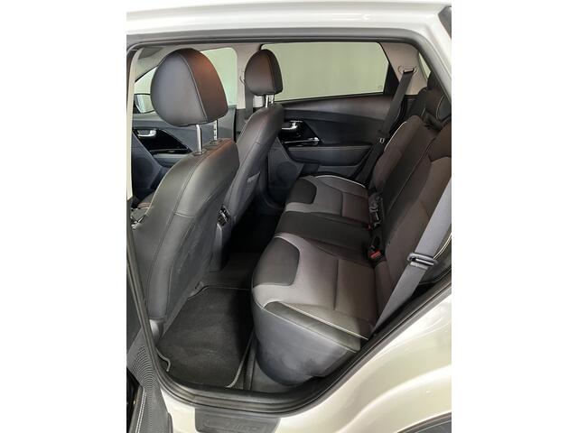 KIA e-Niro Edition 64 kWh 1E EIGN/ADAPTIVE/APPLE/CAMERA/STOELVERW.