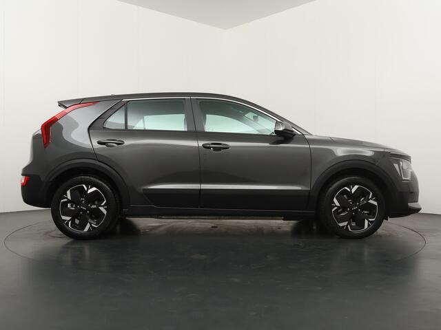 KIA e-Niro EV Light Edition 64.8 kWh - Navigatie - Keyless - Adaptive Cruise Control - Achteruitrijcamera - Fabrieksgarantie tot 05-2032