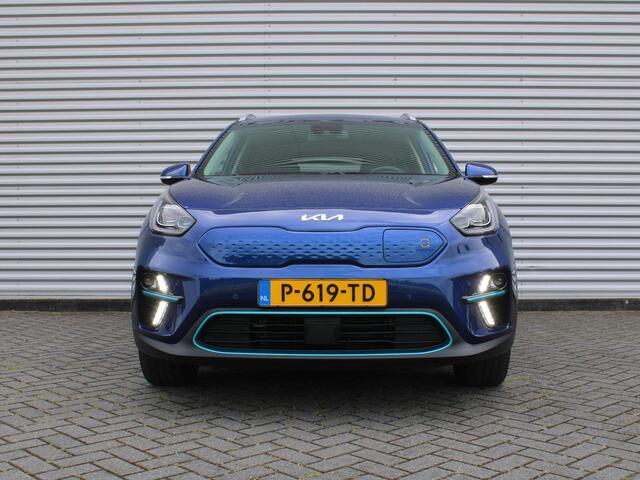KIA e-Niro DynamicPlusLine 64 kWh | Schuif-/kanteldak | Stuur-/stoelverwarming | Camera | Cruise adapt. | Clima | 17"LM | LED |
