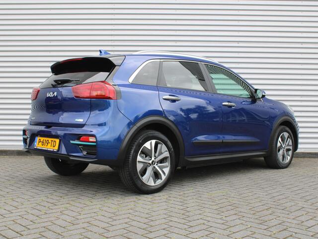 KIA e-Niro DynamicPlusLine 64 kWh | Schuif-/kanteldak | Stuur-/stoelverwarming | Camera | Cruise adapt. | Clima | 17"LM | LED |