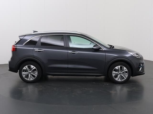 KIA e-Niro ExecutiveLine 64 kWh | Lederen Bekleding | JBL Audio | Dodehoekdetectie | Stoel/Stuurwielverwarming | Stoelventilatie | Elektrisch bedienbare bestuurdersstoel met geheugenfunctie